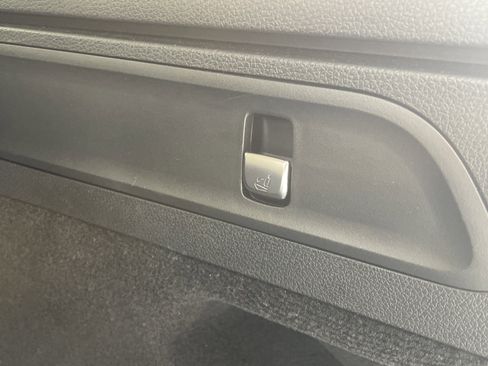 Certified 2020 Mercedes-Benz GLC 300 image 12