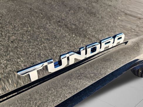 New 2025 Toyota Tundra SR image 30