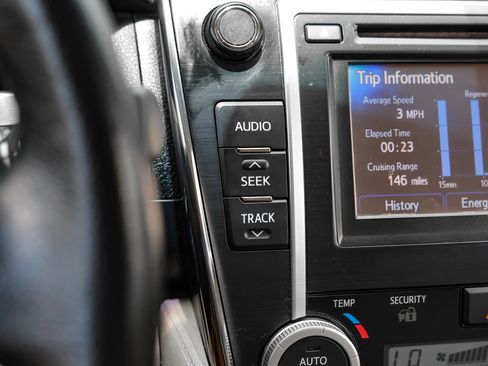 Used 2013 Toyota Camry XLE FWD image 27
