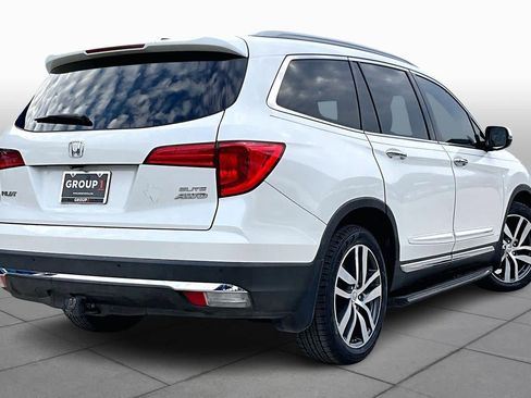 Used 2017 Honda Pilot Elite image 12