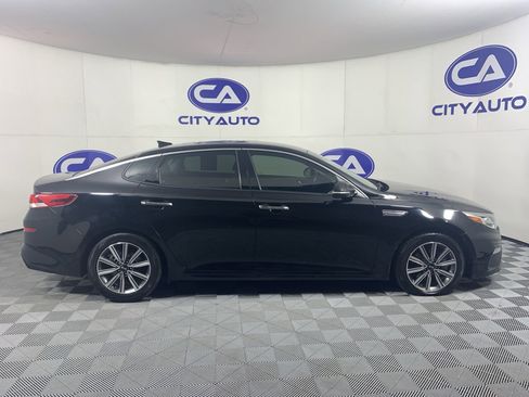 Used 2019 Kia Optima EX image 2