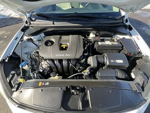 Used 2017 Hyundai Elantra Value Edition image 13