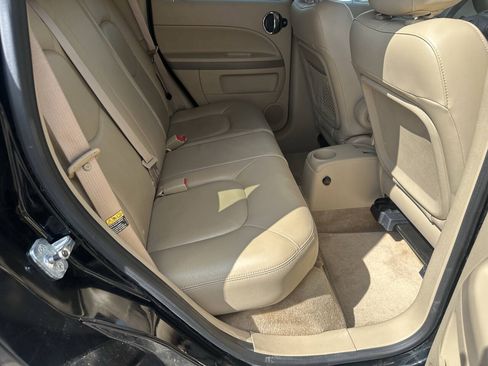 Used 2006 Chevrolet HHR LT w/ Preferred Equipment Group FWD image 36