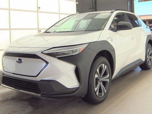 Used 2024 Subaru Solterra Premium image 3