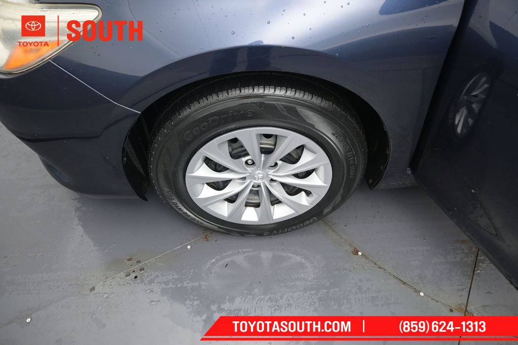Used 2016 Toyota Camry LE FWD image 33