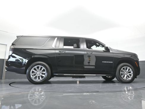 Used 2026 Chevrolet Suburban Premier AWD/4WD image 70