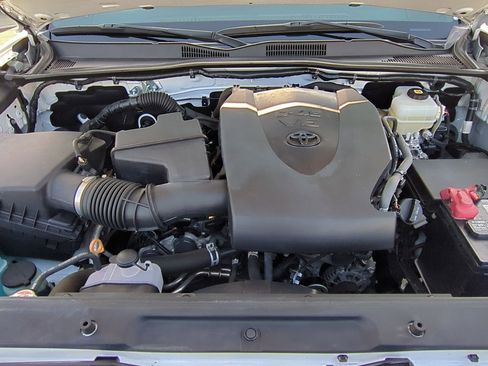 Used 2021 Toyota Tacoma SR image 25