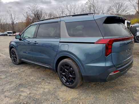 Used 2025 Kia Carnival SX w/ SX Dark Edition Package image 3