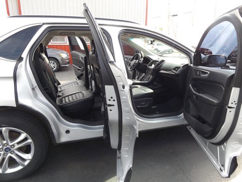 Used 2017 Ford Edge SEL w/ Equipment Group 201A image 18