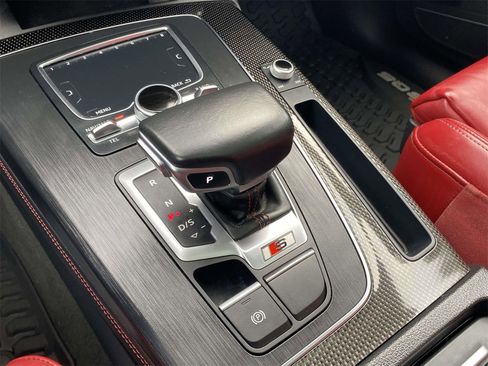 Used 2019 Audi SQ5 Premium Plus w/ Premium Plus Package image 31