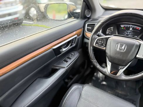 Used 2017 Honda CR-V Touring image 24