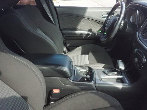 Used 2022 Dodge Charger R/T w/ Blacktop Package image 6