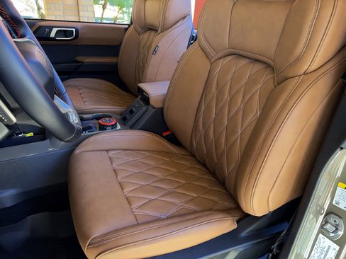 Used 2025 Ford Bronco Raptor AWD/4WD image 17