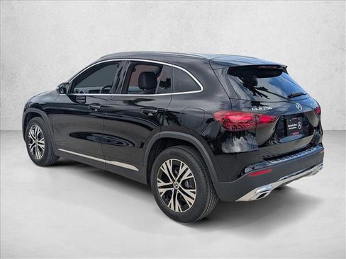 Used 2025 Mercedes-Benz GLA 250 image 8