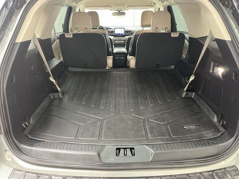 Certified 2020 Ford Explorer XLT w/ Equipment Group 202A image 31