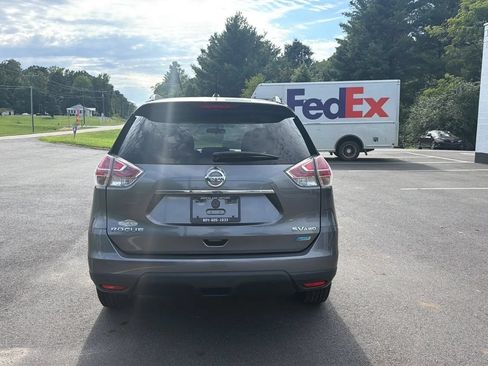 Used 2014 Nissan Rogue SV w/ SV Premium Package AWD/4WD image 6