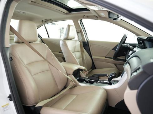 Used 2015 Honda Accord EX-L image 54