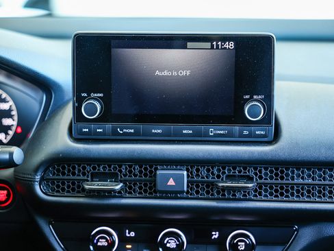 Used 2025 Honda HR-V LX image 23