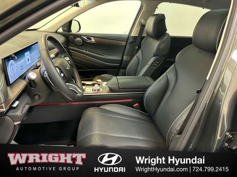 Certified 2025 Genesis GV80 2.5T Prestige image 11