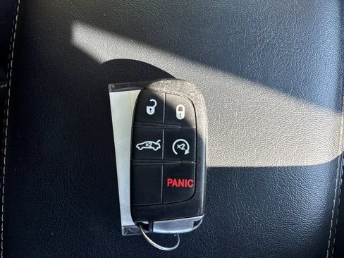Used 2022 Chrysler 300 S RWD image 27