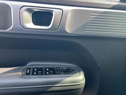 Used 2025 Hyundai Santa Fe SEL image 11