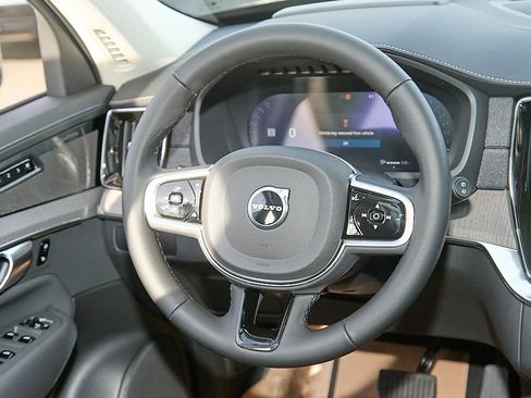 New 2026 Volvo XC90 B6 Ultra w/ Protection Package image 27