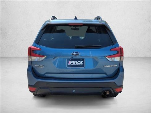 Used 2024 Subaru Forester Premium AWD/4WD image 6