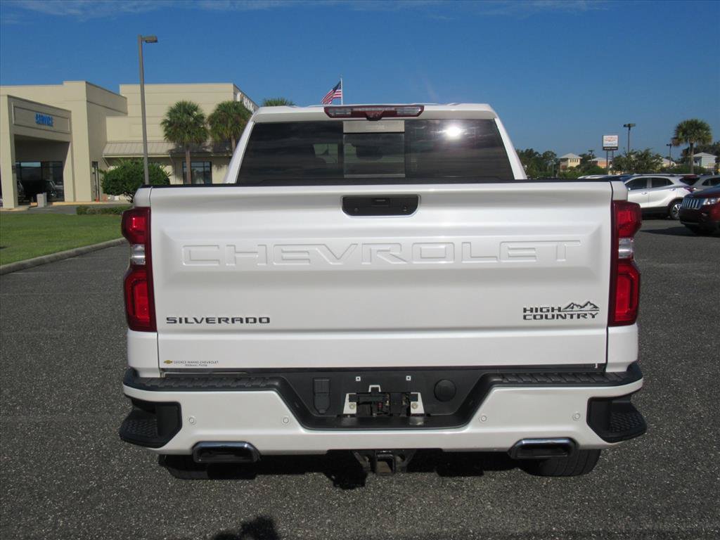 Used 2021 Chevrolet Silverado 1500 High Country w/ Technology Package AWD/4WD image 5