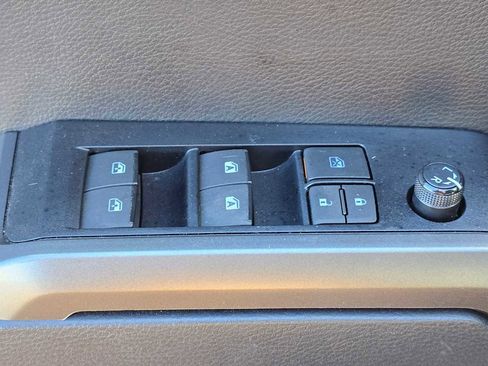 Certified 2023 Toyota Tacoma TRD Off-Road w/ Black Out Package (TMS) image 25