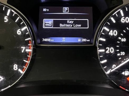 Used 2018 Nissan Pathfinder SV FWD image 28