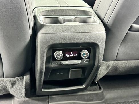 Used 2024 Chevrolet Traverse RS w/ LPO, Floor Liner Package AWD/4WD image 41