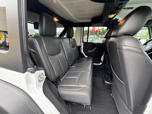 Used 2017 Jeep Wrangler Unlimited Sport w/ Quick Order Package 24S AWD/4WD image 21