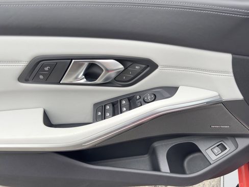 Used 2024 BMW M3 Competition w/ Parking Assistance Package image 9