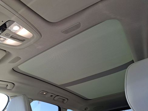 New 2026 Volvo XC60 B5 Ultra w/ Climate Package image 10