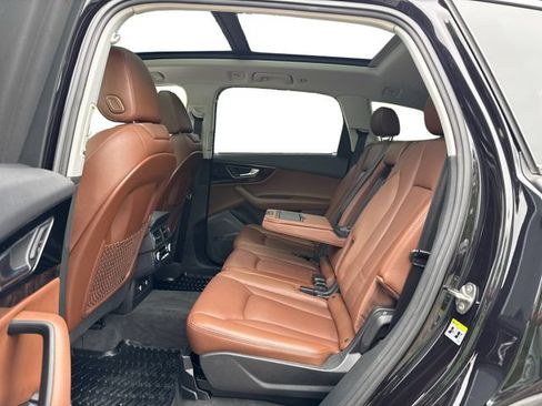 Used 2018 Audi Q7 3.0T Prestige w/ Prestige Package AWD/4WD image 11