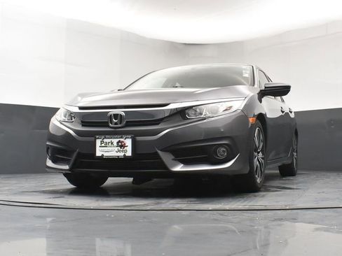 Used 2018 Honda Civic EX-T image 20