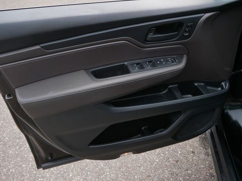 Used 2018 Honda Odyssey EX-L image 19