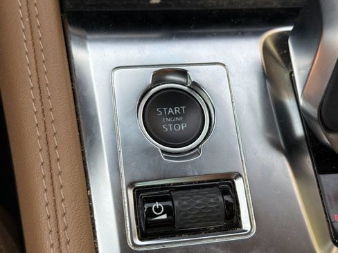 Used 2023 Jaguar F-PACE S AWD/4WD image 17