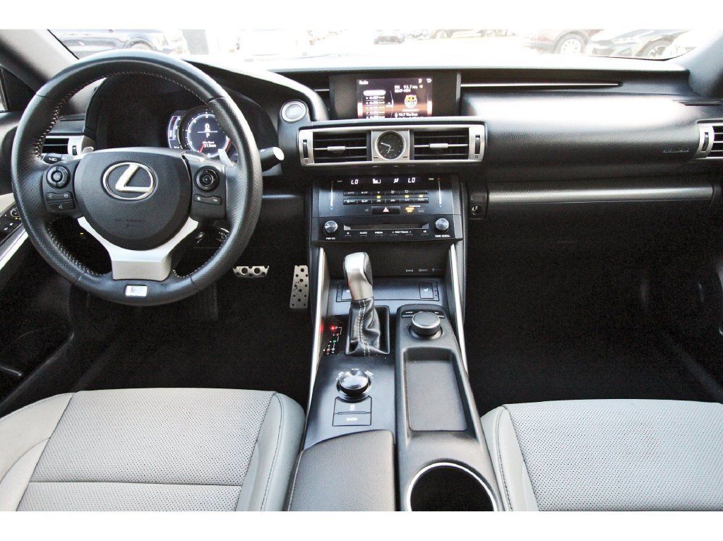Used 2014 Lexus IS 250 w/ F-Sport Package RWD image 10