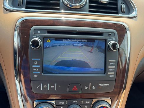 Used 2017 Buick Enclave Leather FWD image 20