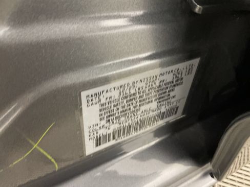 Used 2024 Nissan Sentra SV FWD image 28