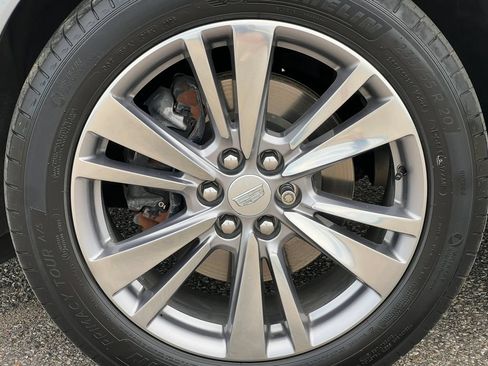 Certified 2024 Cadillac XT6 Premium Luxury w/ Technology Package AWD/4WD image 8