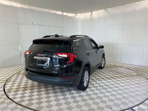 Used 2024 GMC Terrain SLE w/ Driver Convenience Package AWD/4WD image 17
