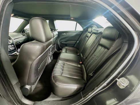 Used 2022 Chrysler 300 S RWD image 28