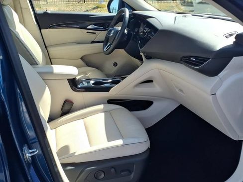 Used 2022 Buick Envision Essence w/ Technology Package I FWD image 22