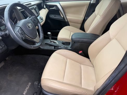 Used 2013 Toyota RAV4 Limited image 19