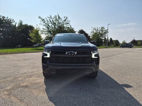 Used 2023 Chevrolet Silverado 1500 RST w/ Protection Package AWD/4WD image 3