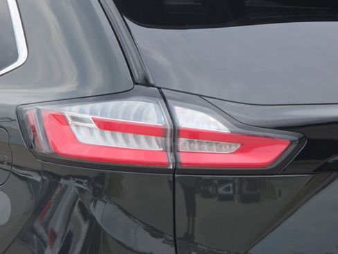Used 2022 Ford Edge SEL w/ Convenience Package AWD/4WD image 32