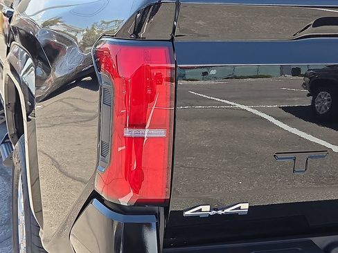 New 2026 Toyota Tacoma SR5 AWD/4WD image 12