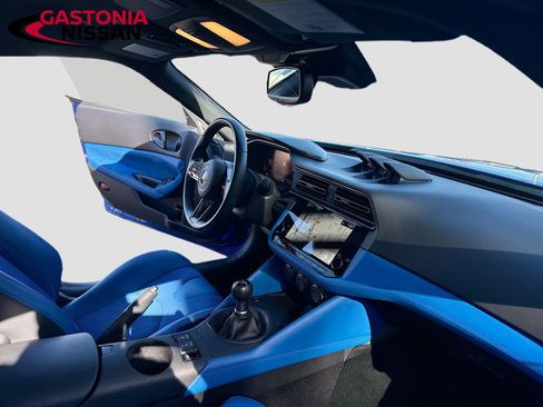 Used 2025 Nissan Z Performance w/ Floor Mat Package image 33